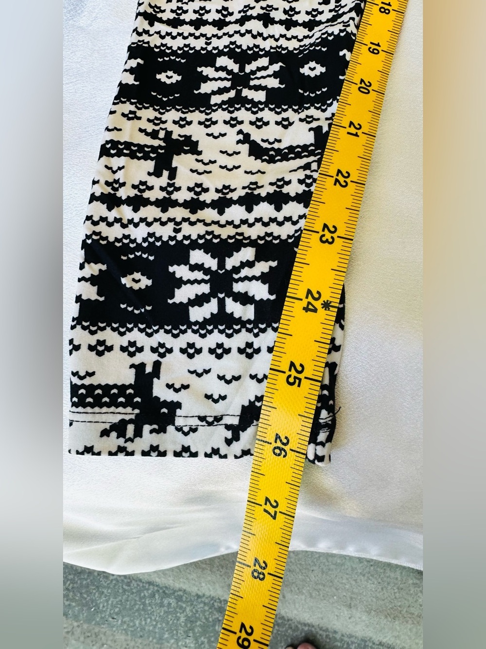 Always Black & White Fair Isle Pattern Leggings - Picture 3 of 5